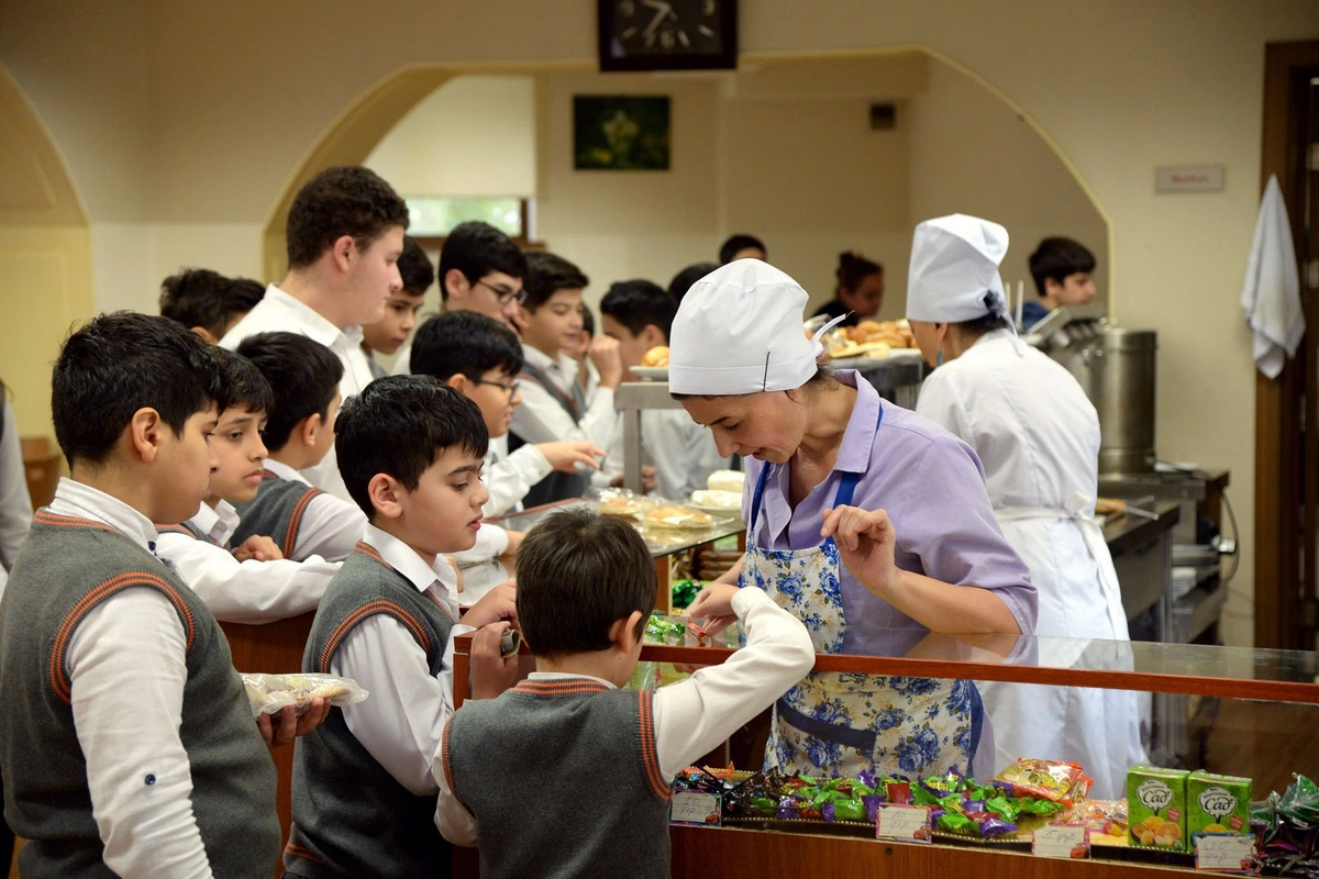 Məktəb bufetlərindəki vəziyyətlə bağlı AQTA-dan AÇIQLAMA