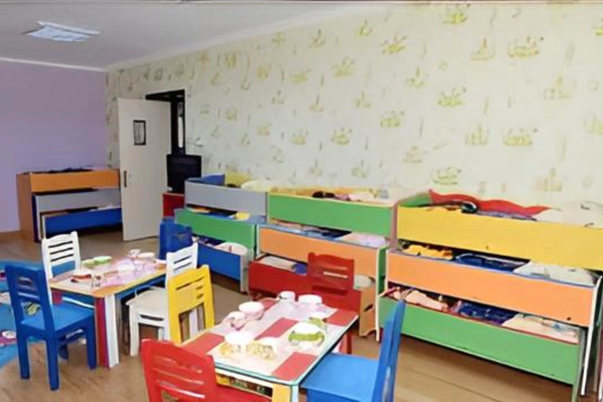A kindergarten teacher who beat a child was fired in Baku