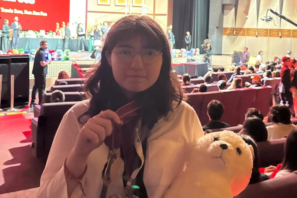 Aygün Bəylərin qızı qızıl və gümüş medallar qazanıb Aygün Bəylərin qızı qızıl və gümüş medallar qazanıb