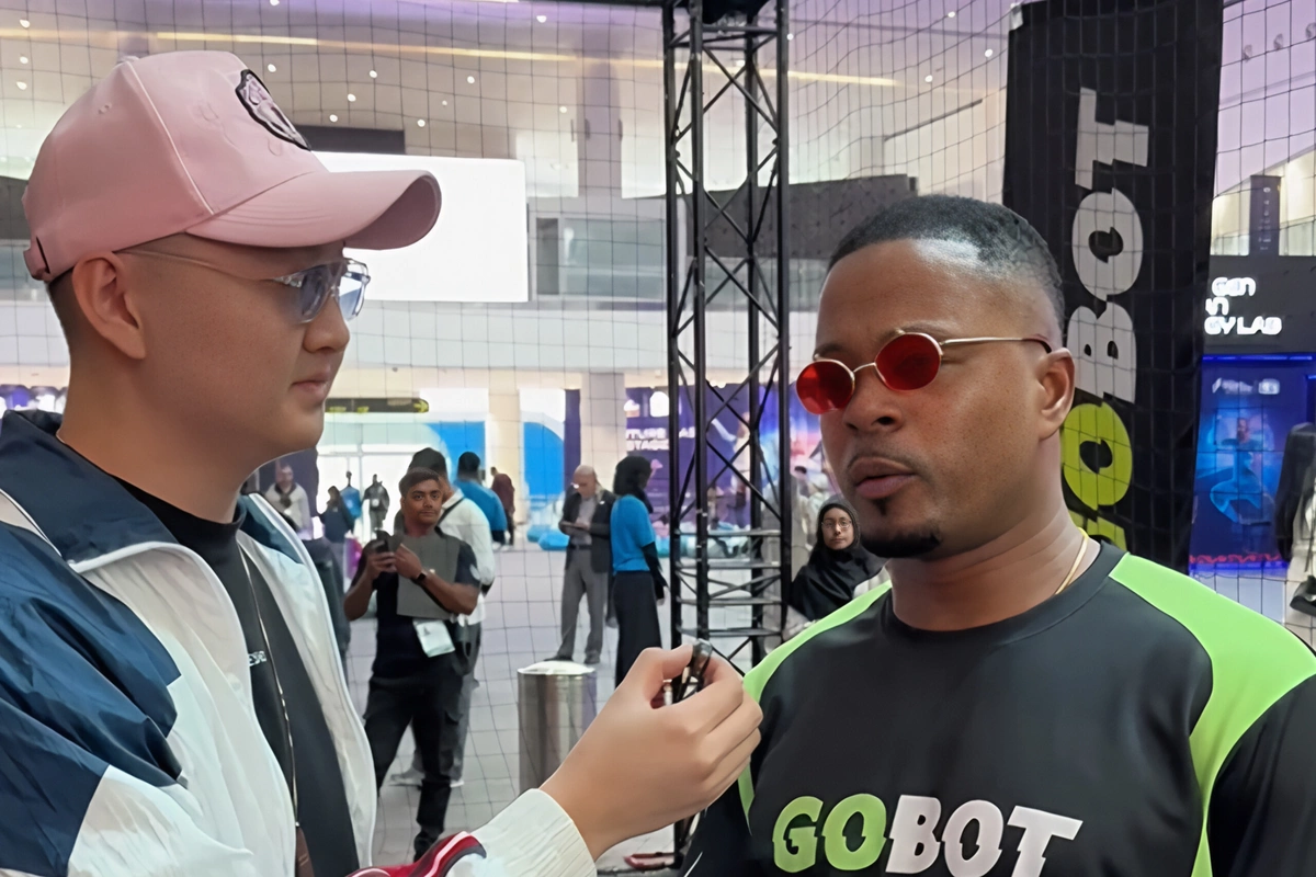 Fransa futbolunun əfsanəsi Qarabağdan danışdı - Heç vaxt təslim olmayın