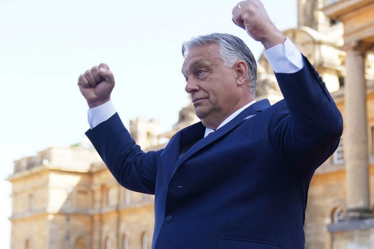 Orban: Almaniya müharibədən sonra ilk dəfə Avropada ən böyük ordu yaradacaq