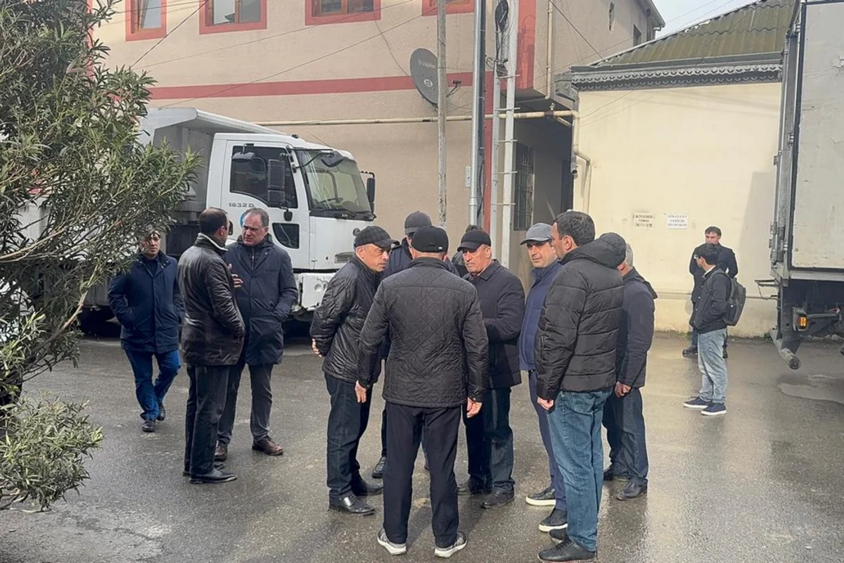 ADSEA sədri üzərində evlər tikilən kollektorun çökdüyü ərazidə olub