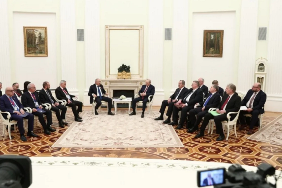 Rusiya-Qərb qarşıdurmasının yeni ünvanı: Putin-Paşinyan görüşünün pərdəarxası