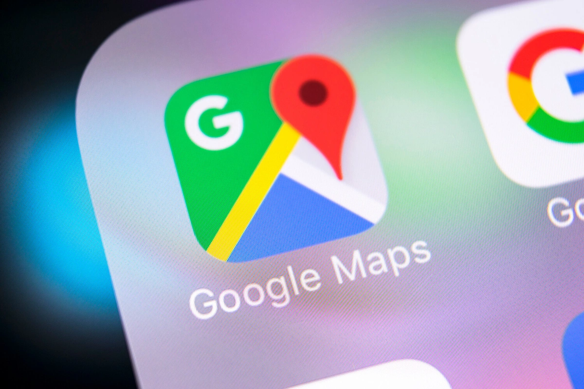 Google Maps-dən sürücüləri sevindirəcək YENİLİK