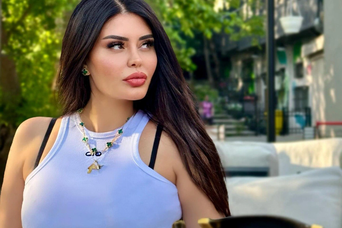 Ebru Polat: Mənə qul olmaq istəyən çox olub Ebru Polat: Mənə qul olmaq istəyən çox olub
