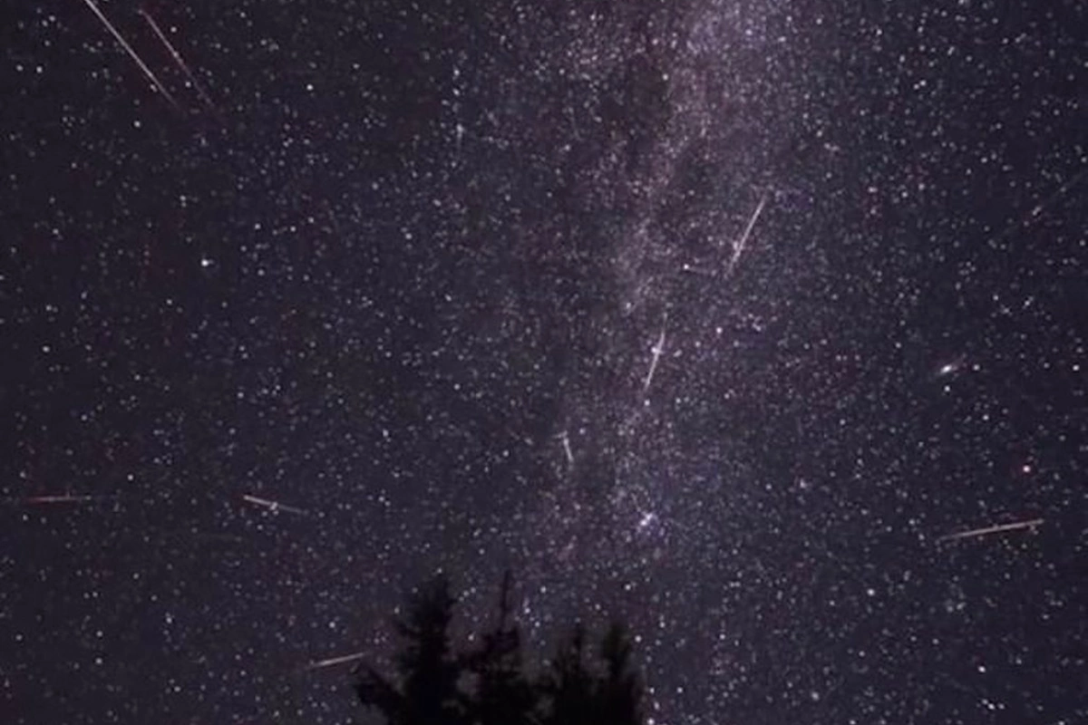 Как, когда и где наблюдать метеорный поток Лириды в Баку?