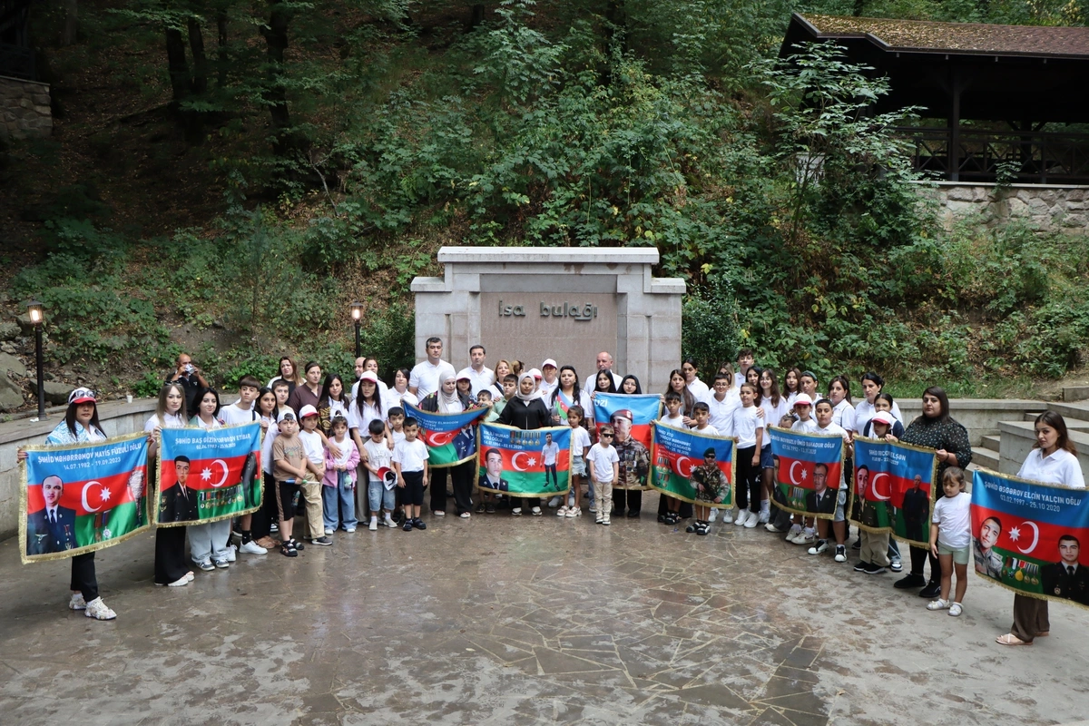 Cahan Şirkətlər Qrupunun təşəbbüsü ilə şəhid ailələrinin azad edilmiş ərazilərə səfəri olub