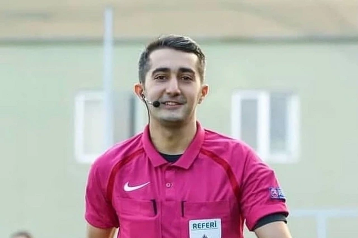 Азербайджанский арбитр ФИФА будет обслуживать матч Наполи