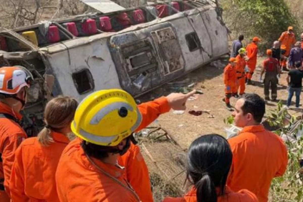 Braziliyada avtobus qəzası: 16 nəfər ölüb, 44 nəfər yaralanıb