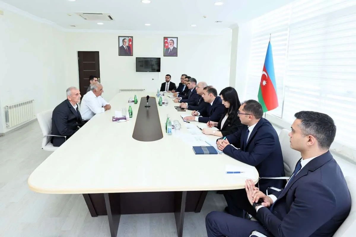 Şahin Bağırov Şirvanda vətəndaşları qəbul edib