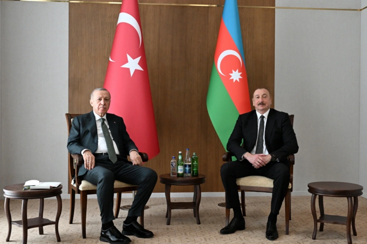A one-on-one meeting between the presidents of Azerbaijan and Turkey was held in Lachin