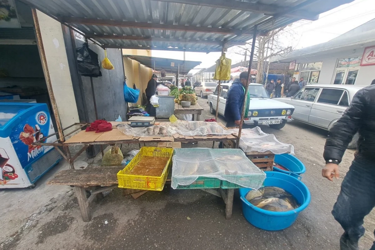 Ucarda bazarda ciddi nöqsanlar aşkarlandı, rəhbəri cəzalandırıldı