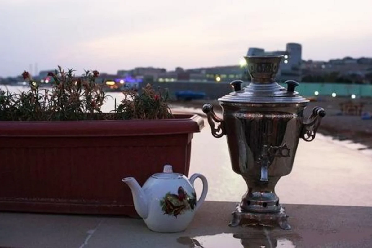 Bölgələrdə samovar çayının qiyməti 50 manata yüksəldi