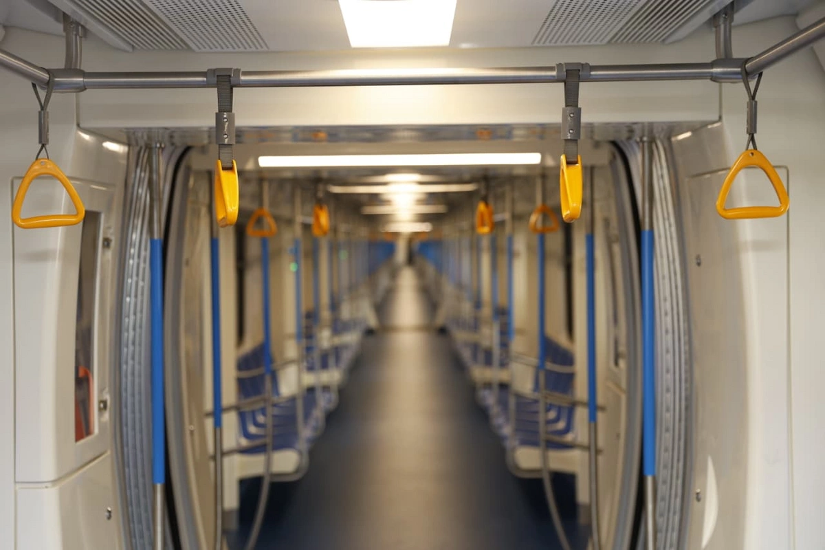 Metroda intervalla bağlı əhaliyə ŞAD XƏBƏR