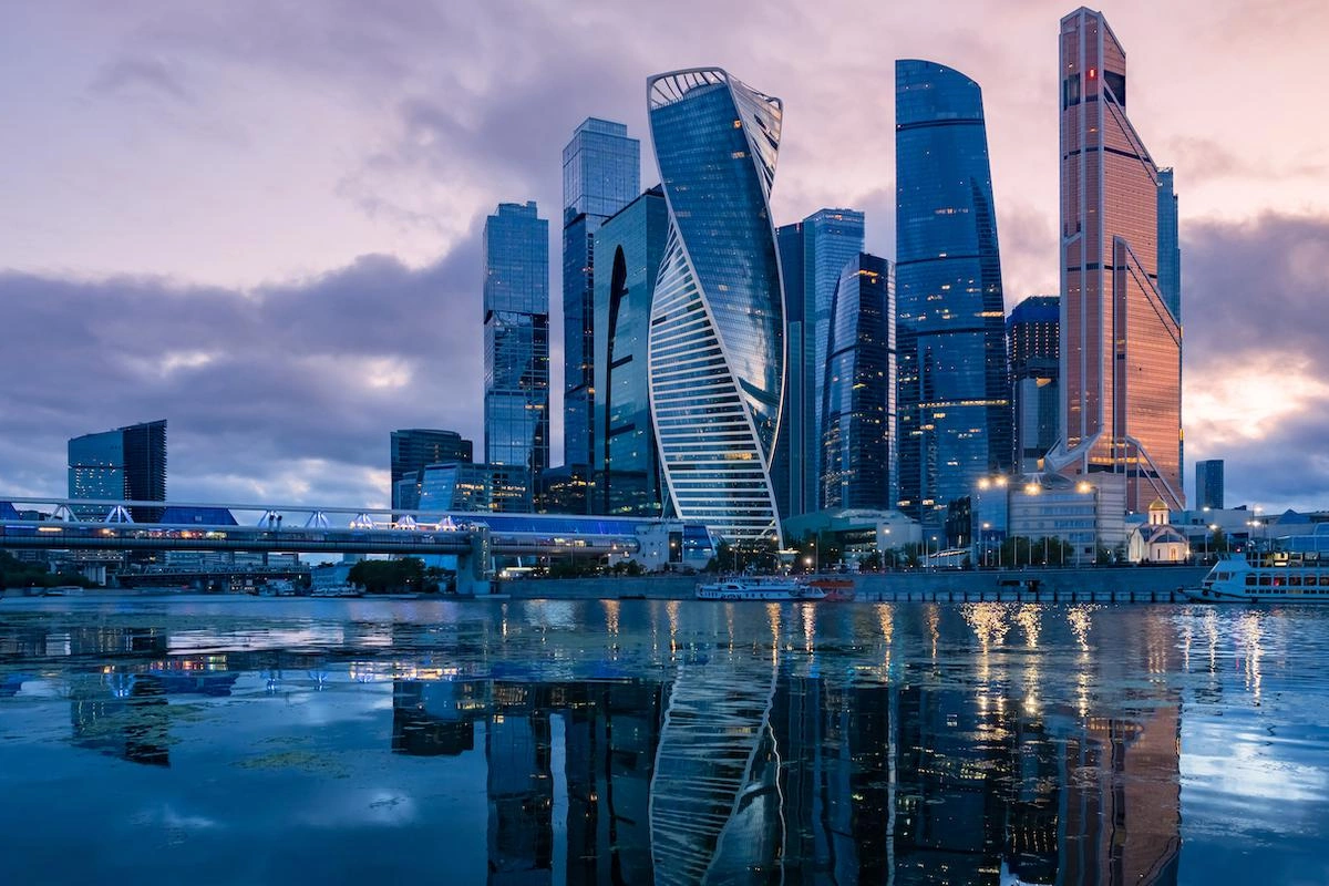 Əsədin Moskvadakı dəbdəbəli həyatı - 62-ci mərtəbədə...