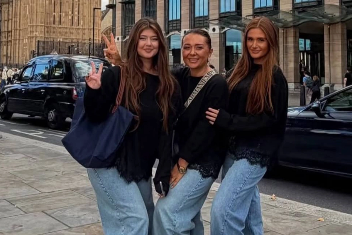 Lalə Azərtaşdan Londonda oxuyan qızları ilə bağlı paylaşım
