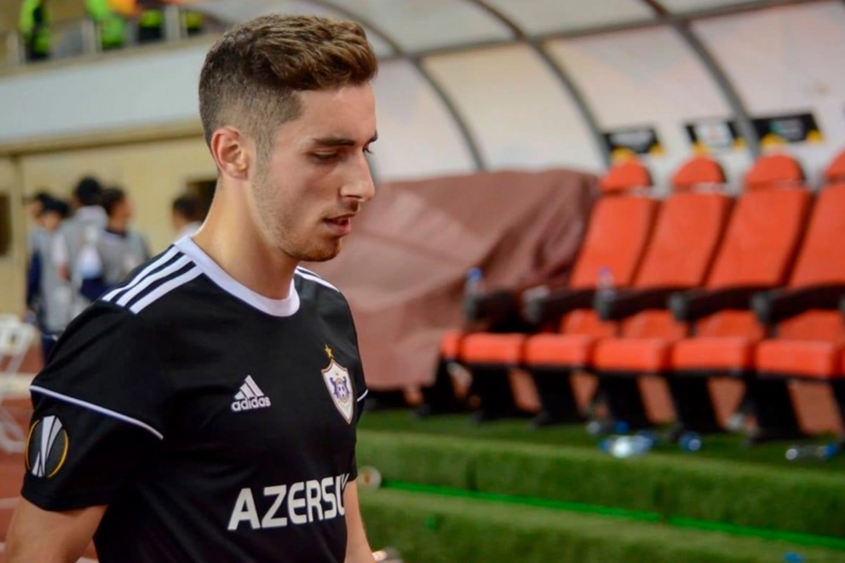 Ağdam klubu Azərbaycan millisinin futbolçusu ilə vidalaşıb Ağdam klubu Azərbaycan millisinin futbolçusu ilə vidalaşıb