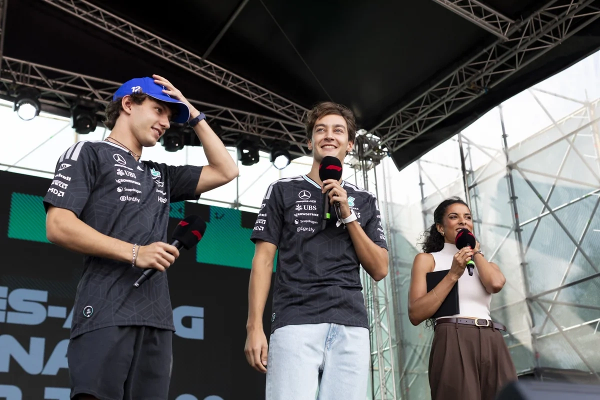 Formula 1 pilotları Bakıda azarkeşlərlə görüşüb