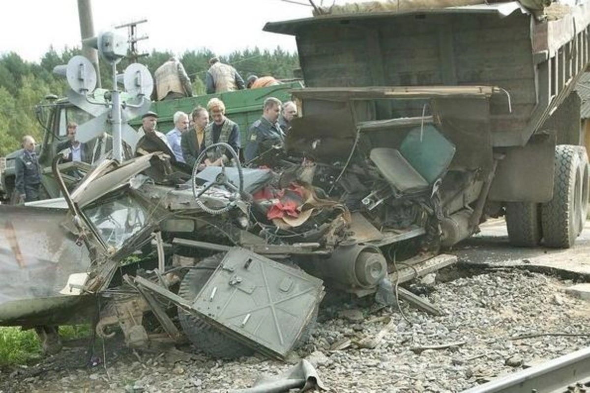Xabarovskd kömür yüklü 40-a yaxın vaqon relsdən çıxıb Xabarovskd kömür yüklü 40-a yaxın vaqon relsdən çıxıb