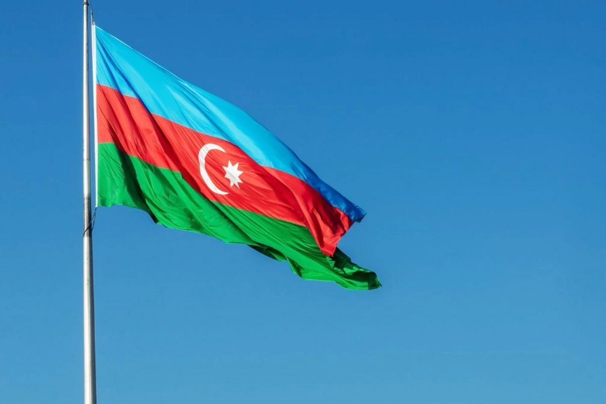 День государственного суверенитета в Азербайджане будет считаться праздничным рабочим днем