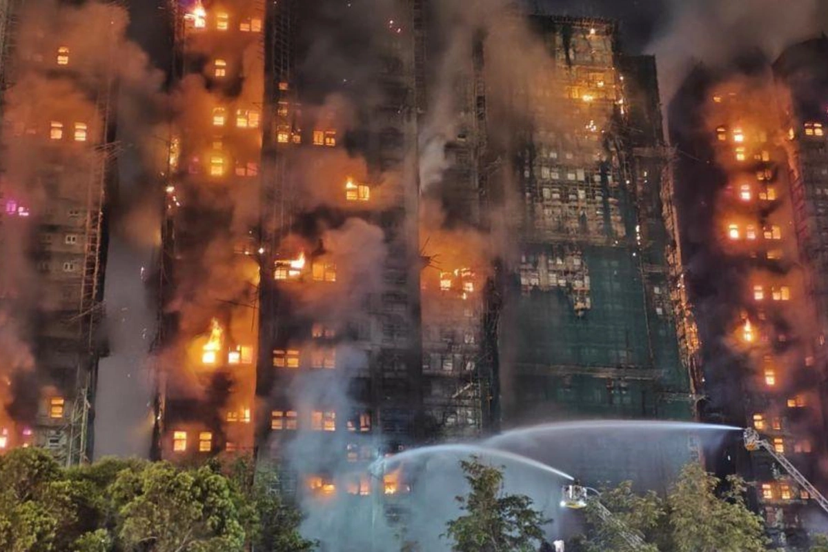 Hon Konqda binada baş verən yanğında 44 sakin ölüb, 279-nun taleyi bəlli deyil