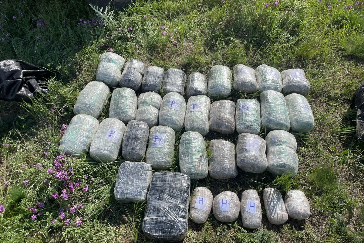 İrandan Azərbaycana 32 kq narkotik keçirilməsinin qarşısı alınıb