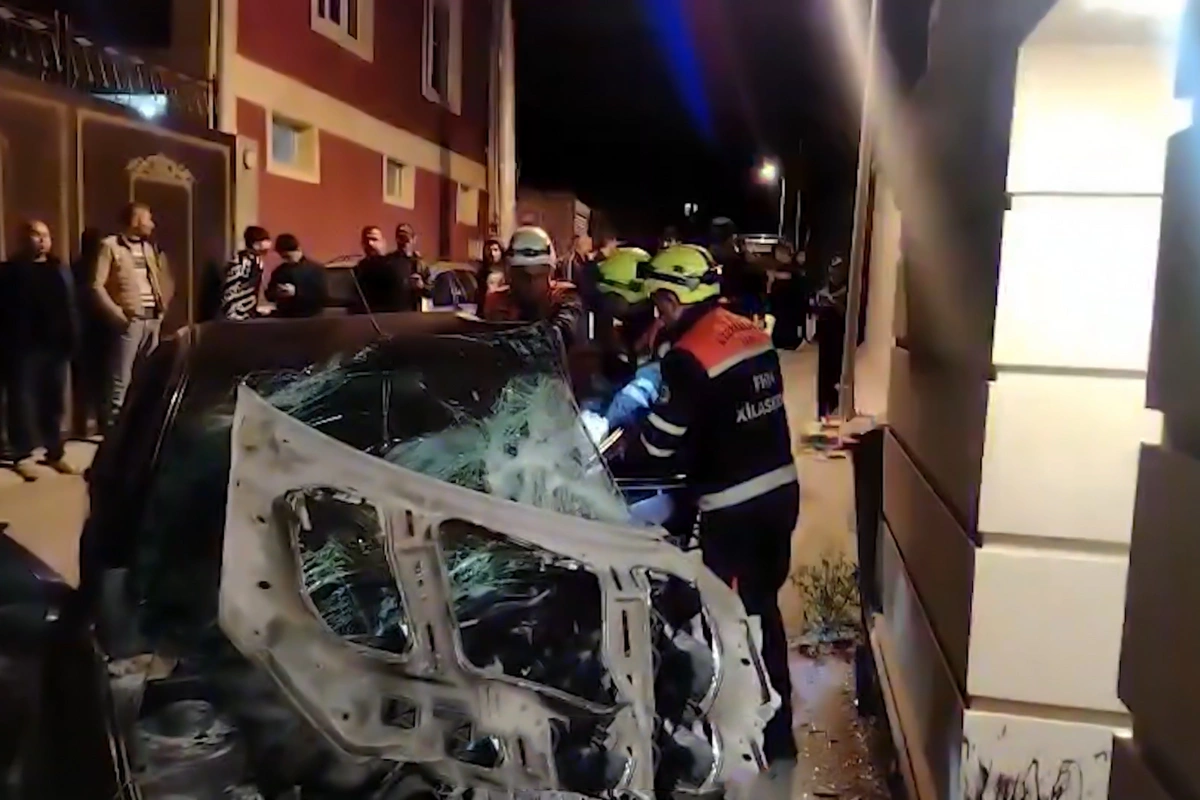 Azsamand hasara çırpıldı, sürücü xilas edildi - ANBAAN VİDEO