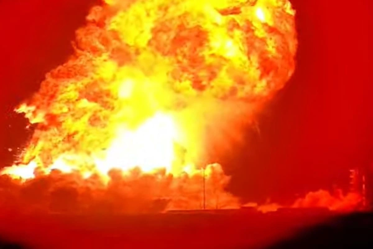 SpaceX Starship-in sınağı zamanı güclü PARTLAYIŞ SpaceX Starship-in sınağı zamanı güclü PARTLAYIŞ