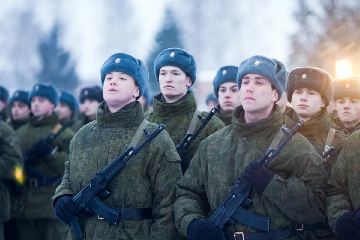 Putin Rus ordusunun şəxsi heyət sayını artırdı – 2,44 milyon nəfərə çatdı