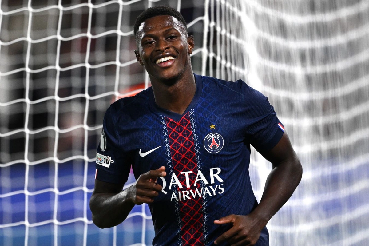 Nuno Mendes: Luis Enrike mənim oyunumu dəyişdirdi Nuno Mendes: Luis Enrike mənim oyunumu dəyişdirdi