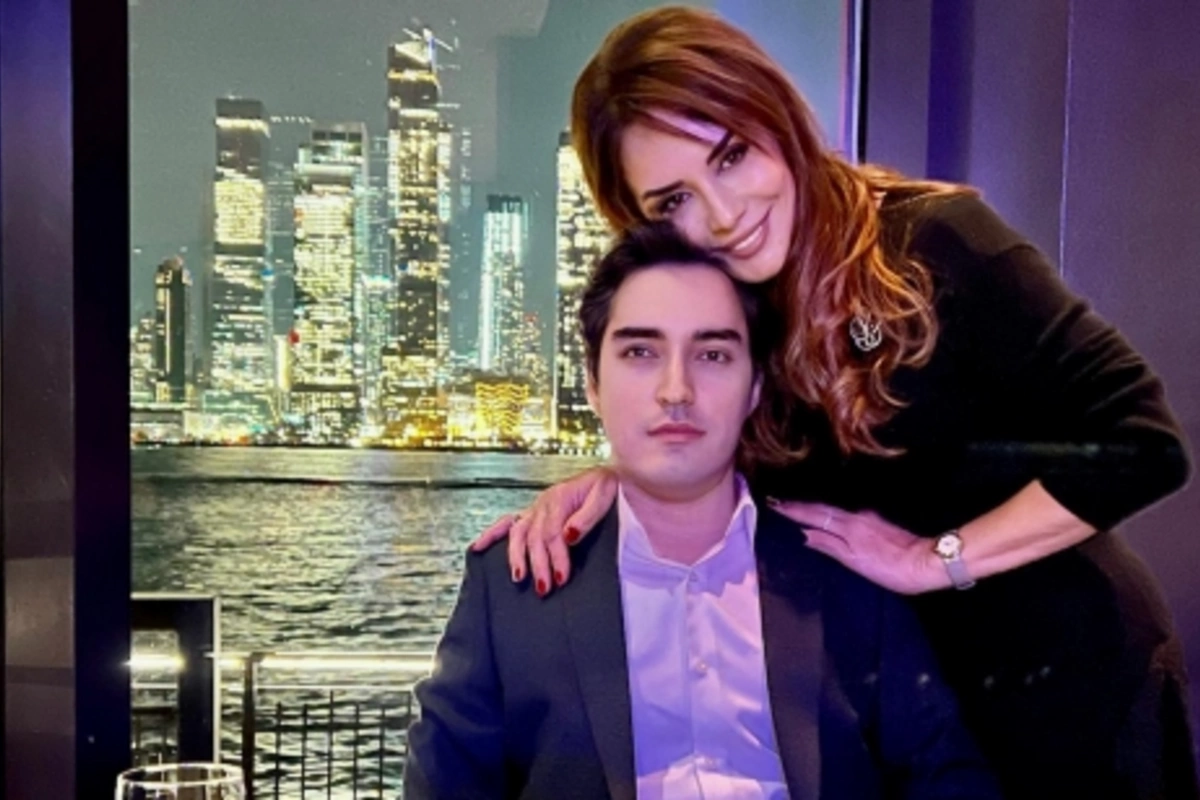 Əməkdar artistin 38 yaşlı oğlu ilə rəqs etdiyi anlar