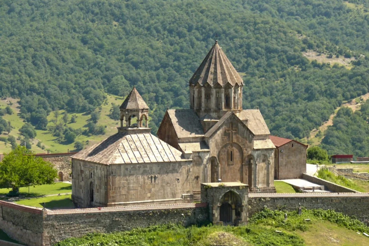Erməni feyk yaradıcılığı - San-Ladzaro-delyi-Armeni adasından Qarabağın Gəncəsərinədək