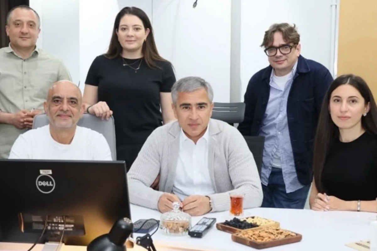 Anar Ələkbərov: 44 bədii filmi üzərində işi yekunlaşdırdıq