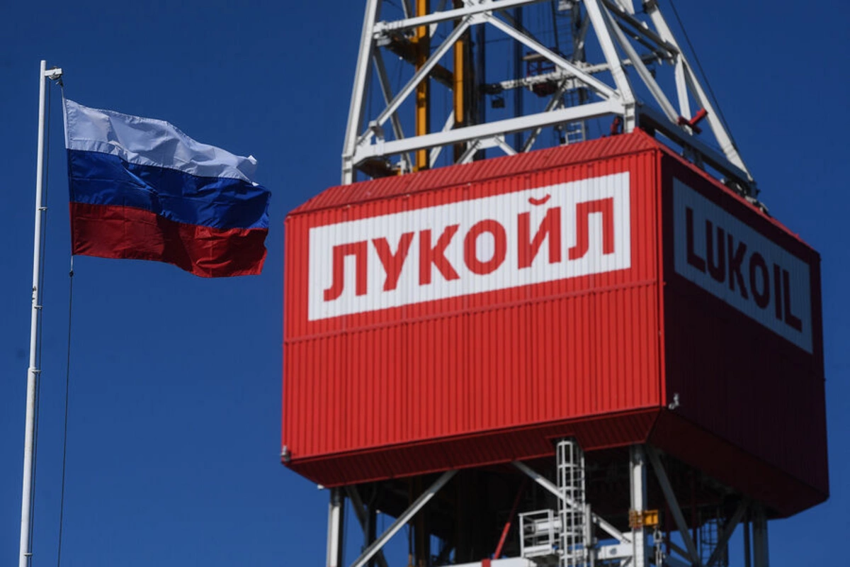 Lukoil 76 milyon səhmni ləğv edəcək Lukoil 76 milyon səhmni ləğv edəcək