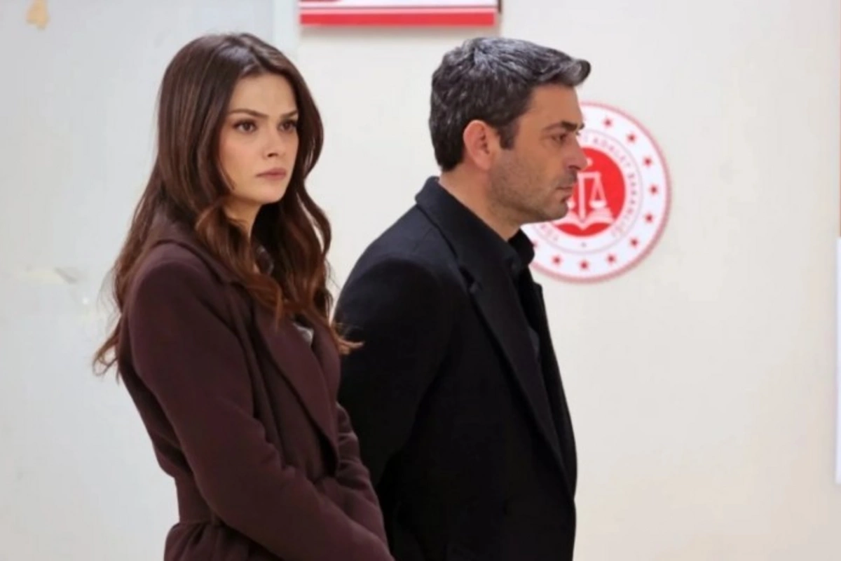 Daha bir aktrisa Uzak şehirdən gedir