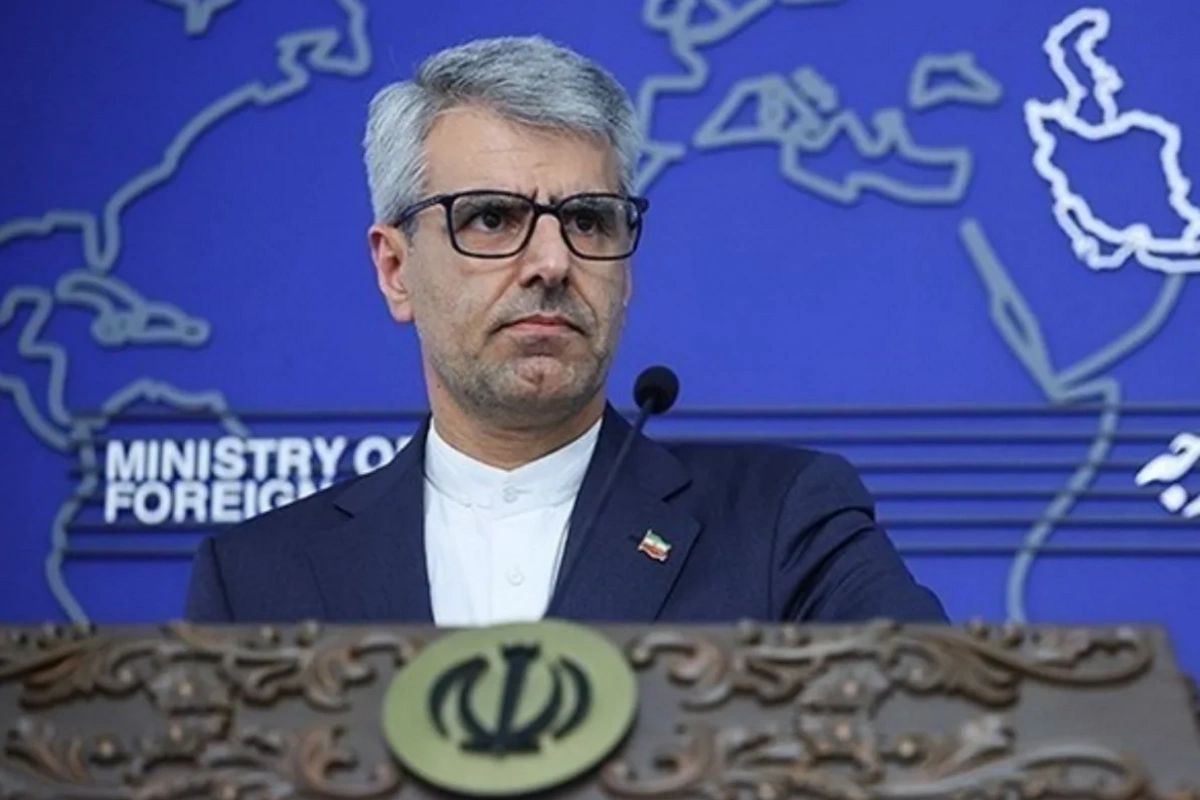 МИД Ирана: Али Хаменеи и Масуд Пезешкиан живы и находятся в безопасности