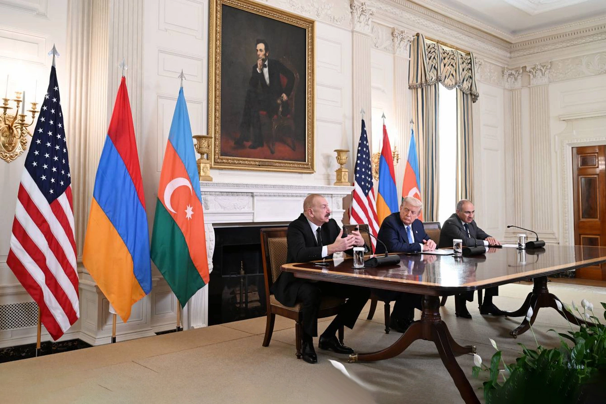 Azərbaycan və Ermənistan bir-birinə güc tətbiq etməyəcək və ya güc tətbiq etməklə hədələməyəcək