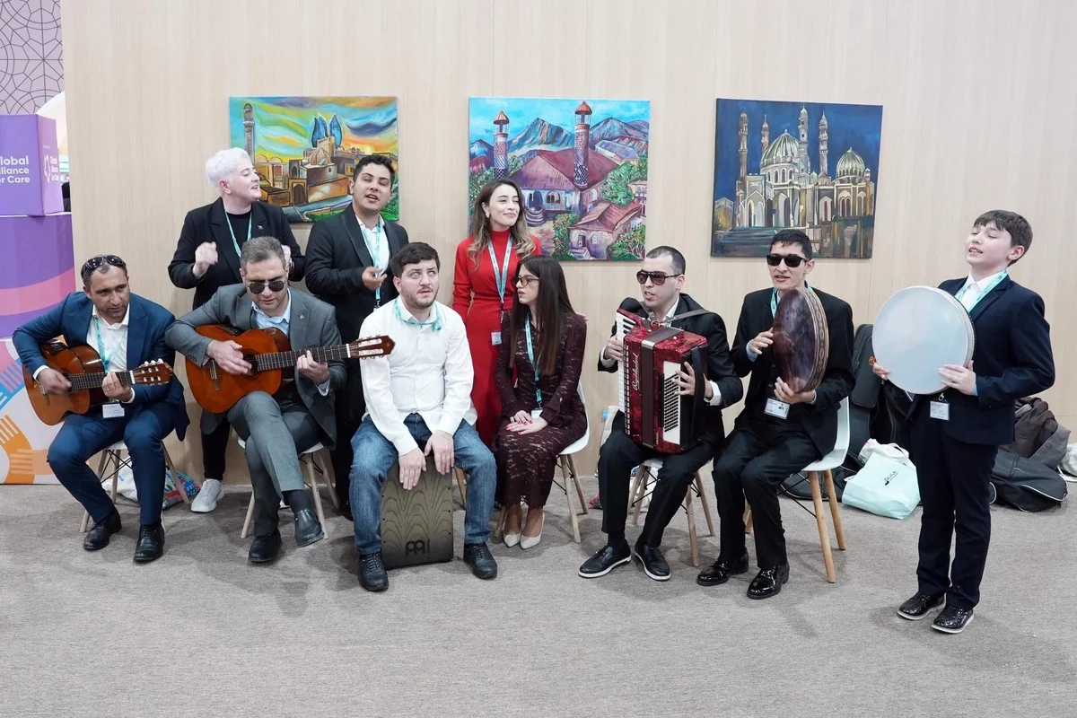 DOST İnklüziv İnkişaf və Yaradıcılıq Mərkəzinin istedadları WUF13 Urban Expo sərgi məkanında konsert proqramı ilə çıxış edib