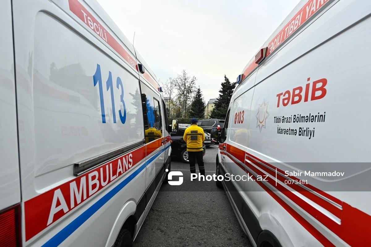 Gömrük Hospitalının həkimləri: İki ildir, maaşımız karta yüklənəndən sonra əlimizdən alınır