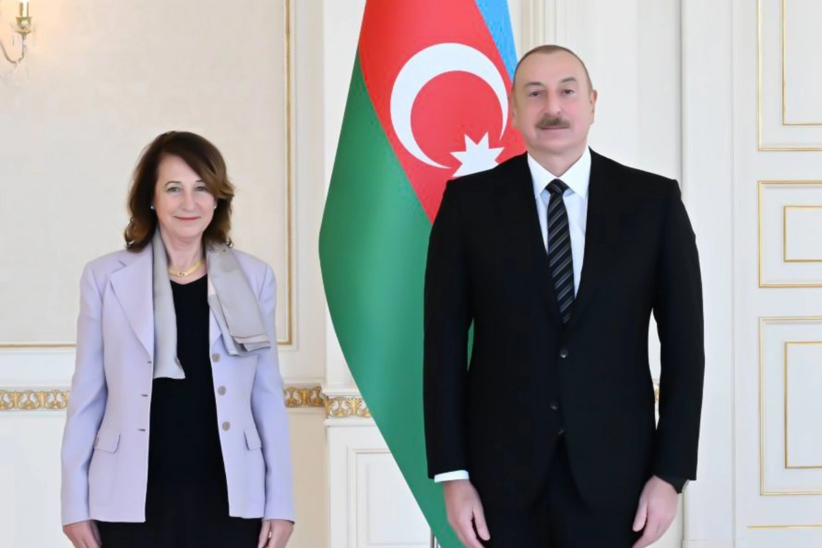 Президент принял верительные грамоты новоназначенного посла Испании в Азербайджане