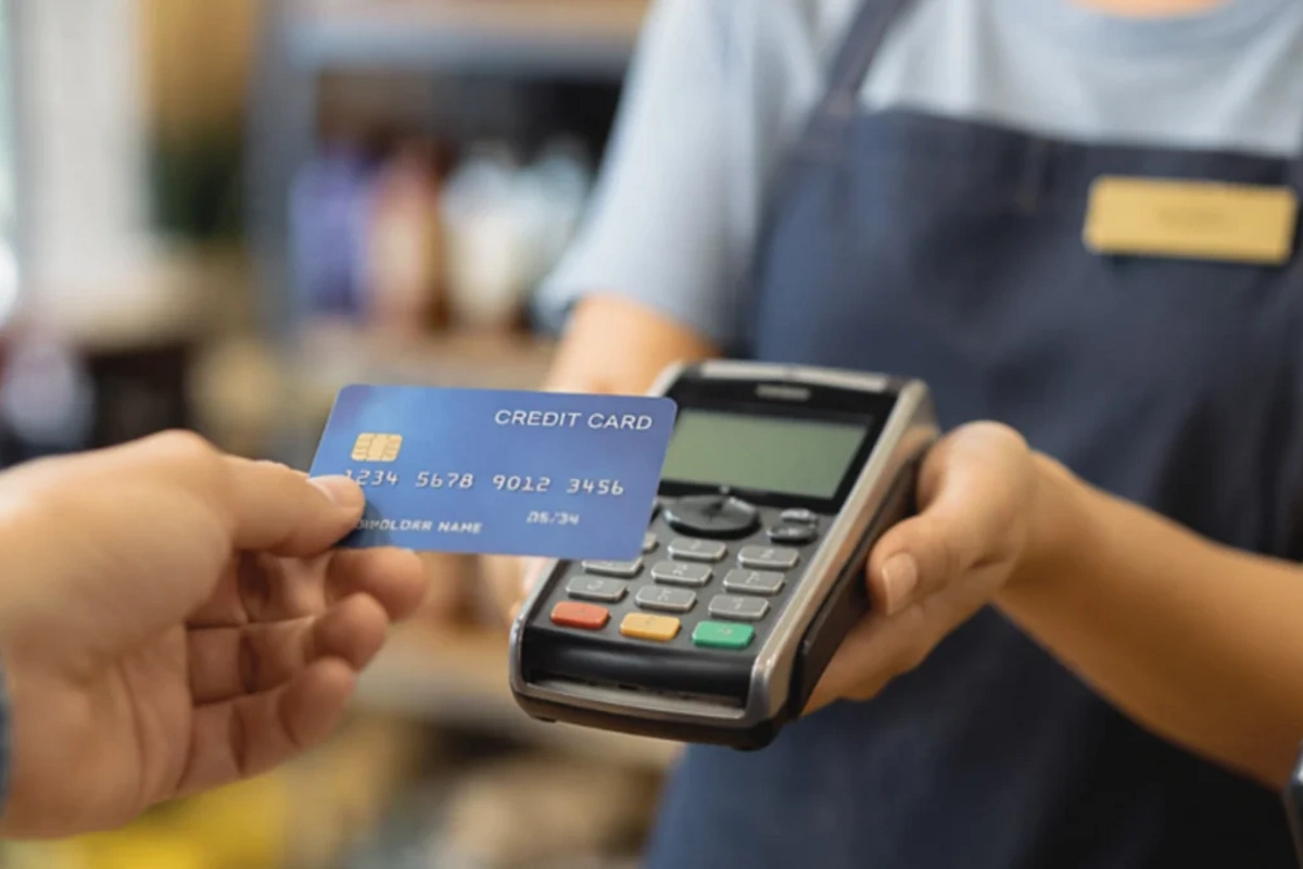 Kartla ödəniş edənlərə pis xəbər: Keşbek dövrü bitir?