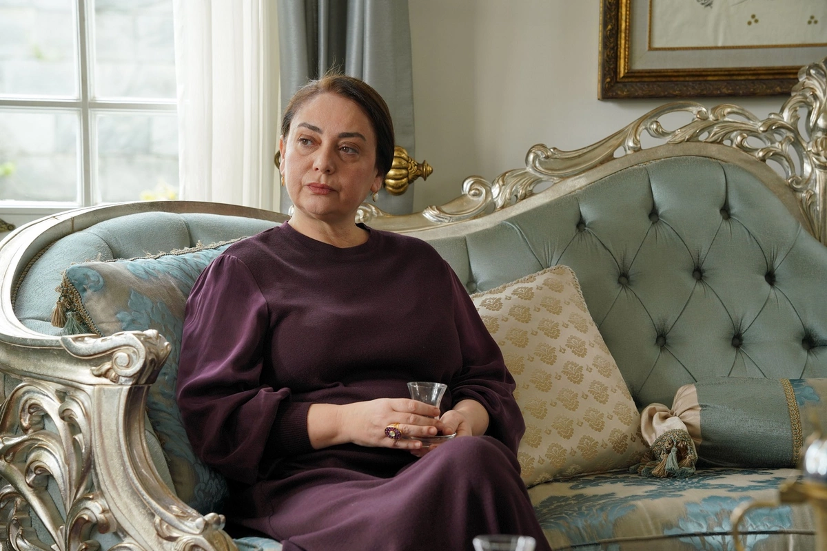 Tanınmış aktrisa yeni serialda çəkiləcək Tanınmış aktrisa yeni serialda çəkiləcək