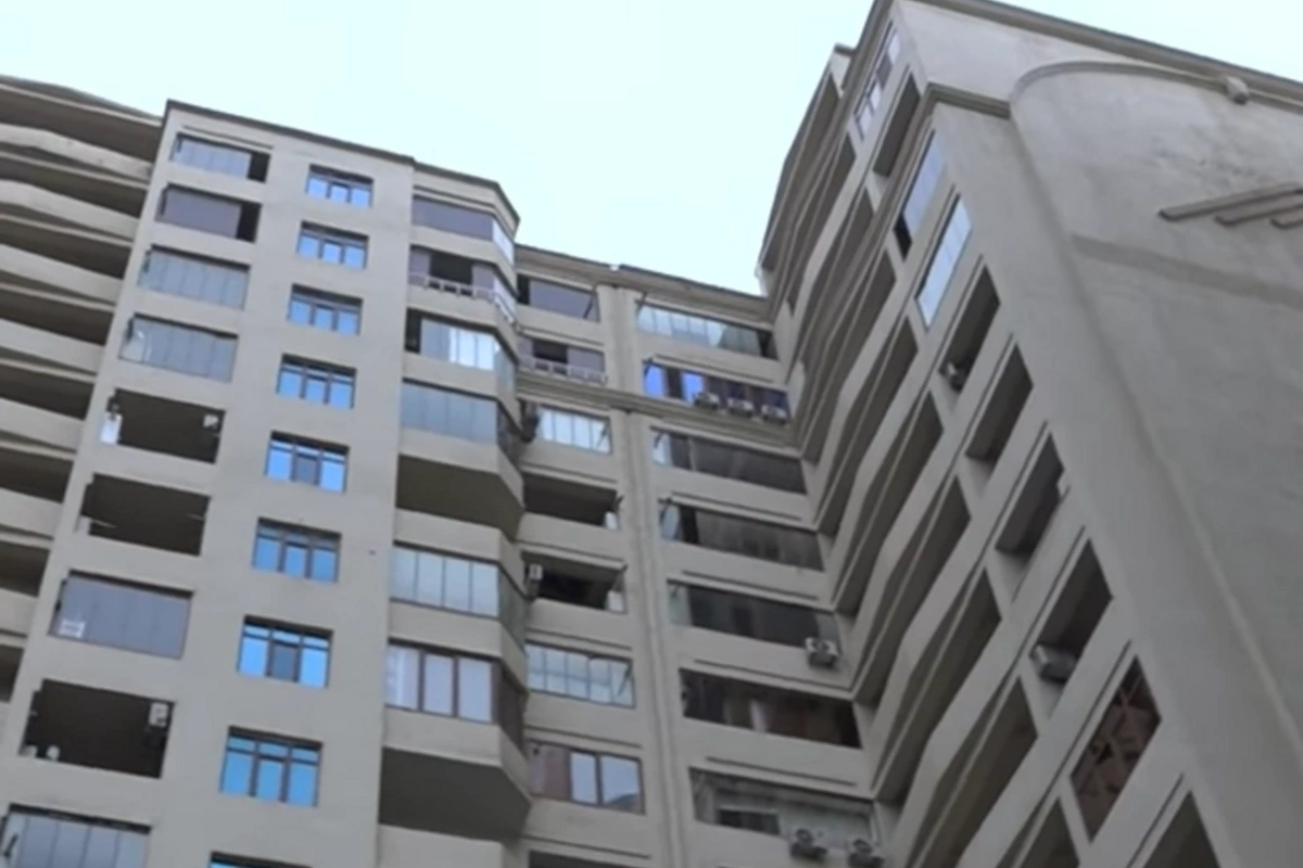 Eyni mənzil bir neçə nəfərə satılıb? - Vətəndaşlar ayağa qalxdılar