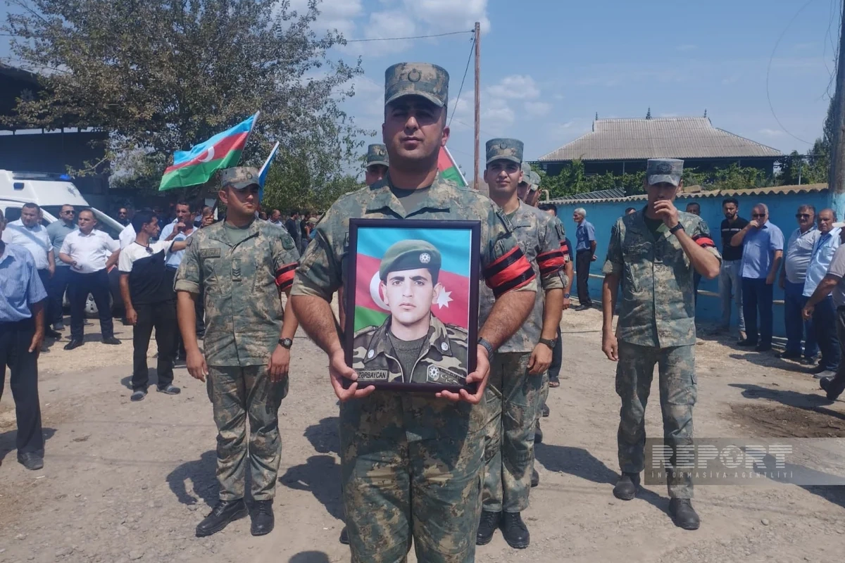 Neftçalada I Qarabağ müharibəsinin itkin-şəhidi Sərdar İsmayılovla vida mərasimi keçirilib