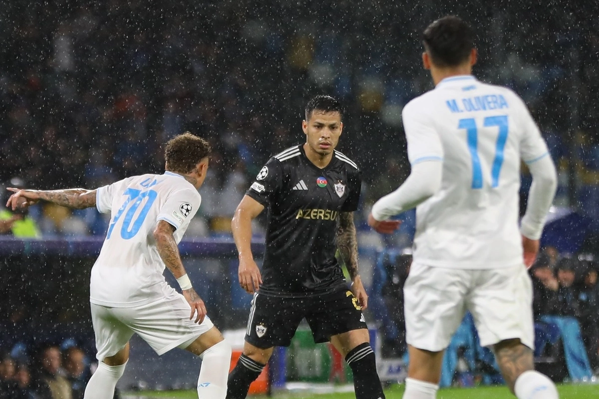 Лига чемпионов: Карабах на выезде уступил Наполи