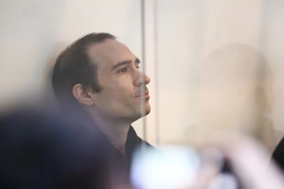 Fransaya casusluqda ittiham olunan şəxsin məhkəməsində hal şahidləri dindiriliblər