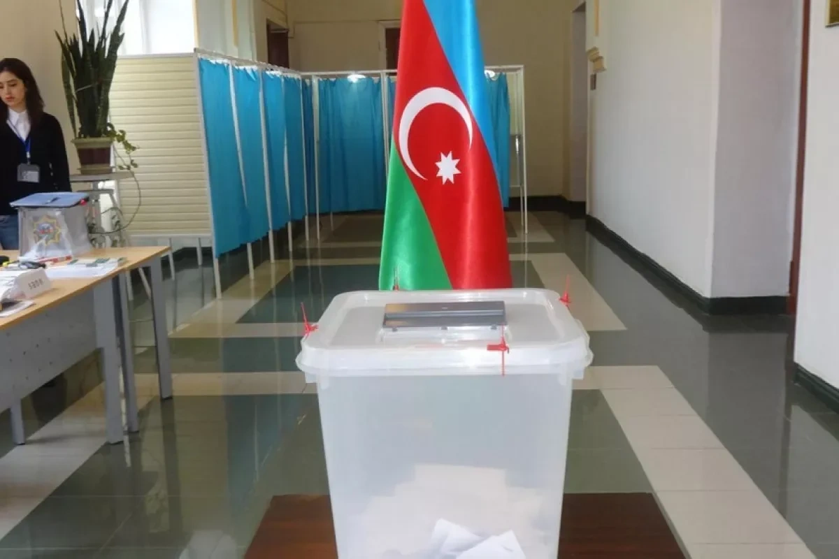 Bələdiyyə üzvləri hansı hallarda səlahiyyətlərini itirə bilər?
