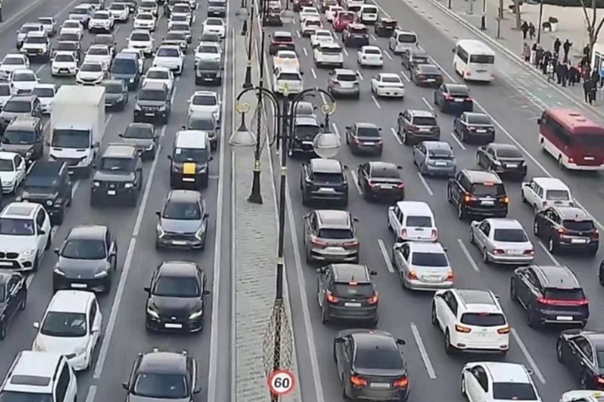 Paytaxtda sıxlıq olan küçələrin SİYAHISI