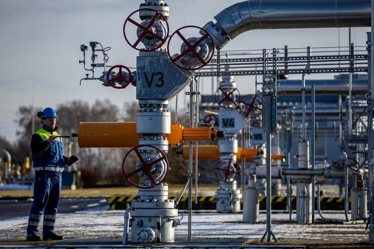 İrana edilən zərbələr səbəbindən Avropada qazın qiyməti bir ildən sonra ilk dəfə 600 dolları keçdi