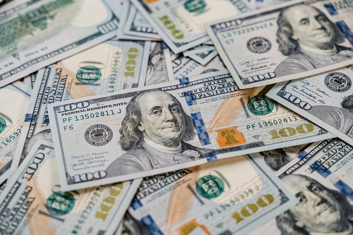 Azərbaycanın xarici dövlət borcu 8 %-ə yaxın azalıb